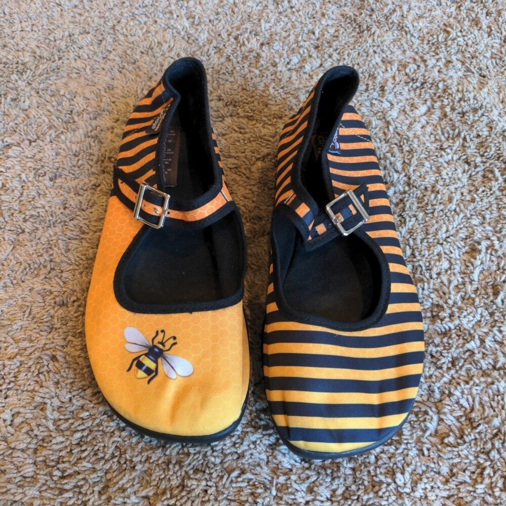 Hot Chocolate Design Chocolaticas Honey Bee Mary Janes Shoes Yellow & Black 36